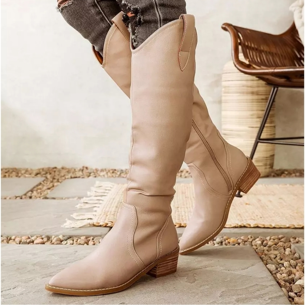 Women's Tan Knee-High Boots By Oasis Society Size 8 EUC